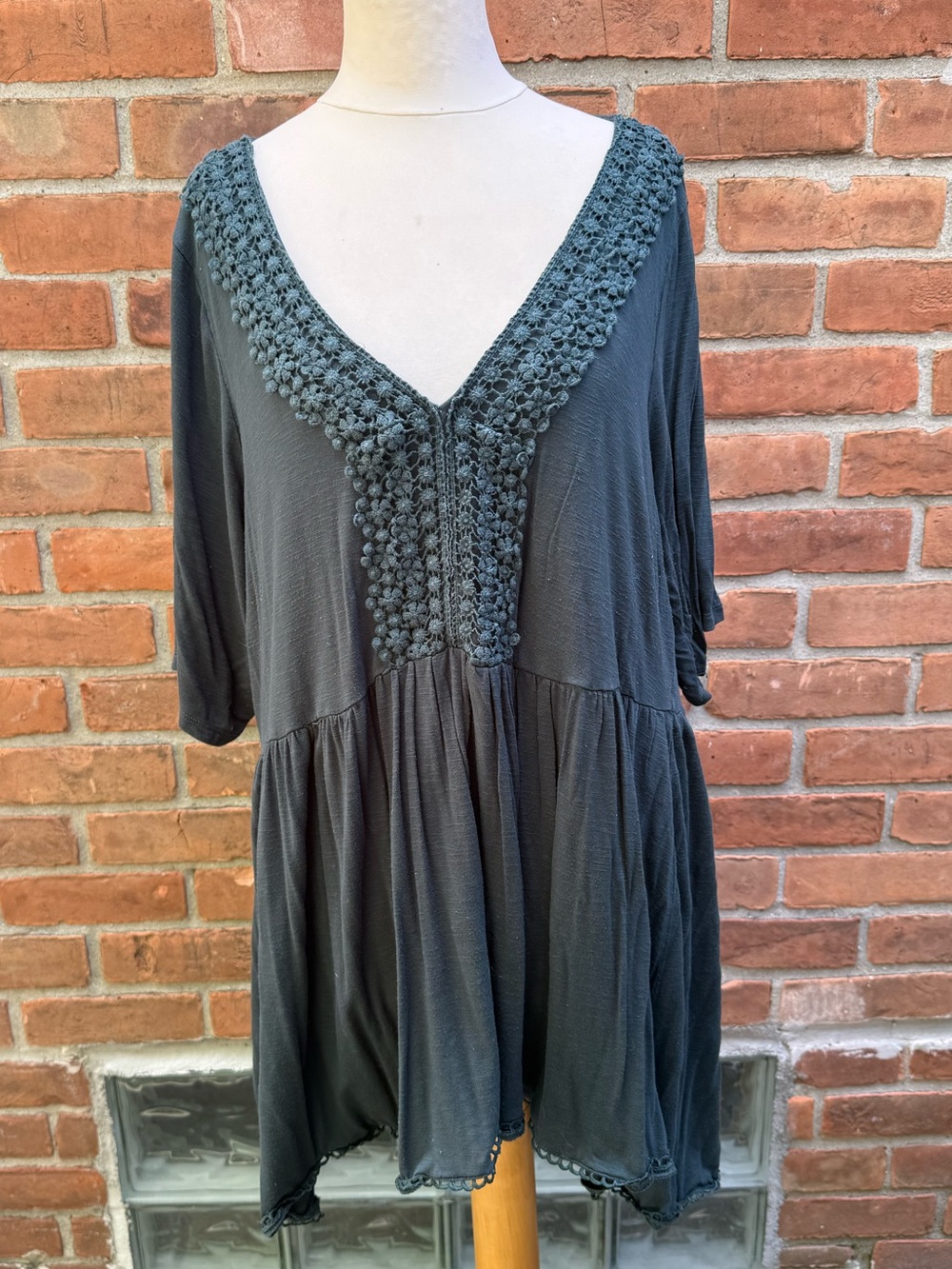 Torrid Women’s Deep V Crochet Trim Tunic Top